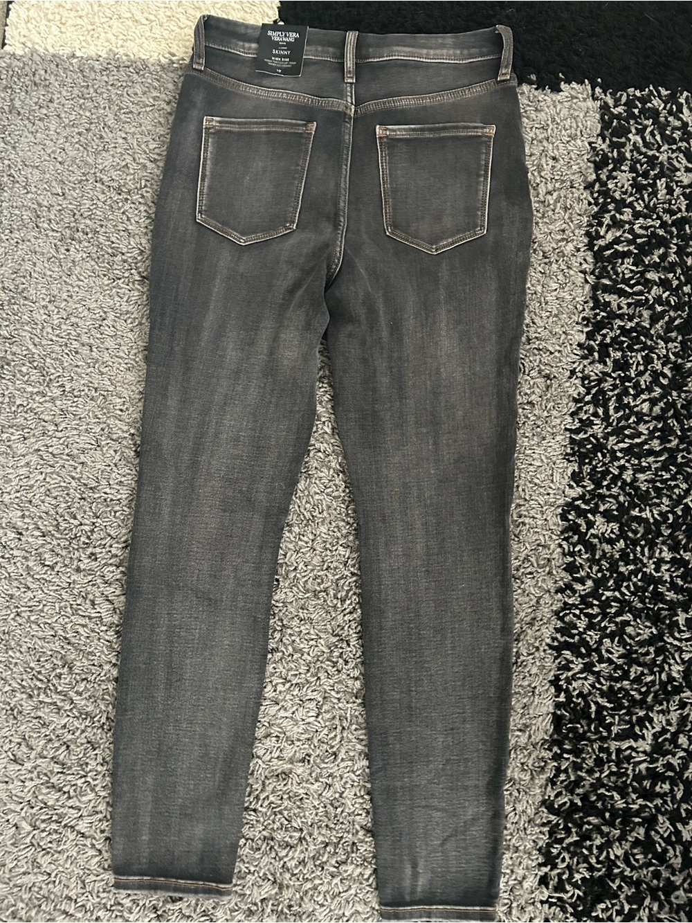 ✅ NWT Simply Vera Vera Wang Beyond Denim High Rise Skinny Jeans Size 10 - Picture 2 of 6